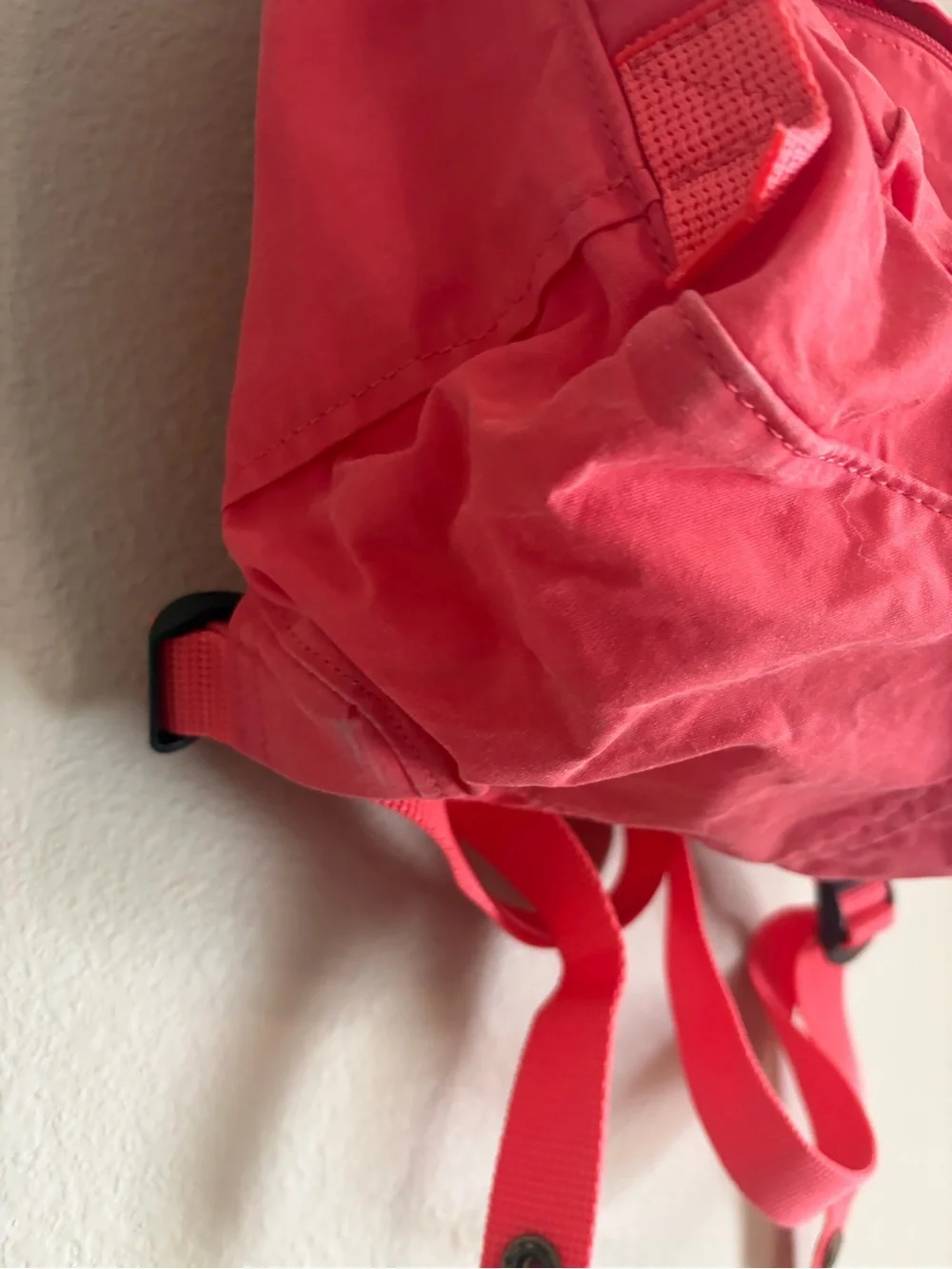Fjallraven Kanken 23510 Peach Pink Casual Backpack Everyday Outdoor Unisex Bags